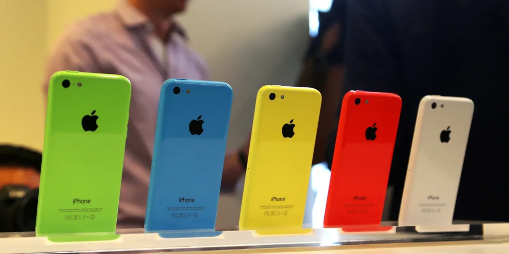واتساپ پشتیبانی از دستگاه‌های iOS 10 و iOS 11 را کنار می‌گذارد