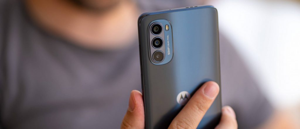 بررسی موتورولا Moto G62