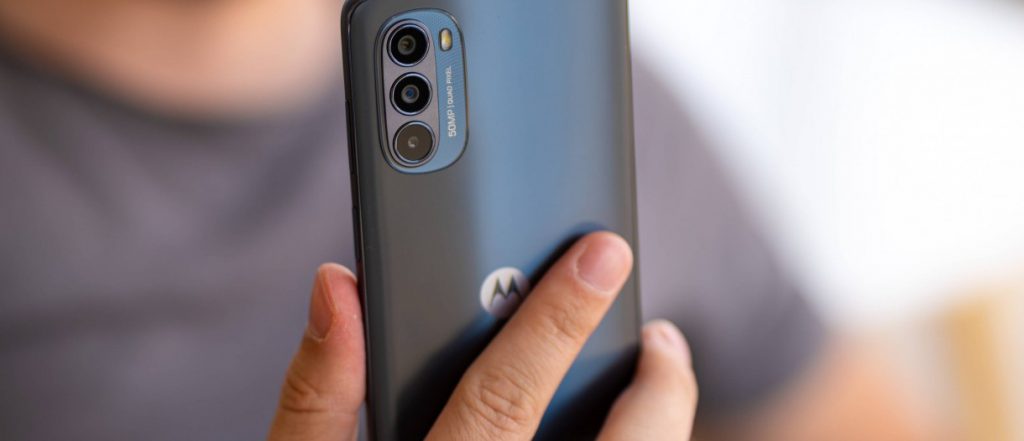 بررسی موتورولا Moto G62