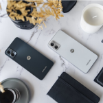 موتورولا Moto E22 و E22i