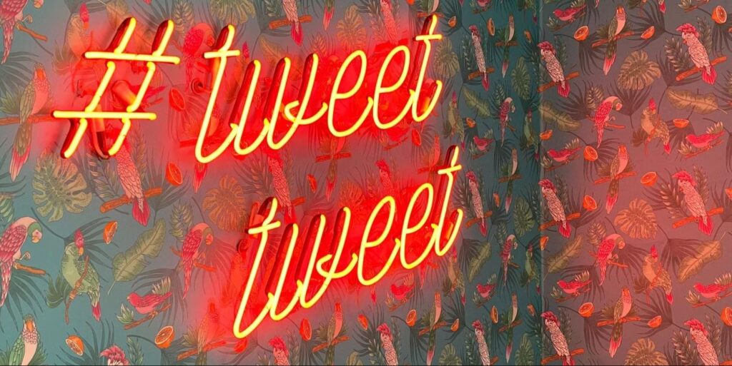 توییتر چگونه متولد شد