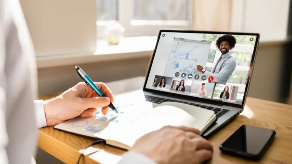 برترین برنامه های پرستار آنلاین