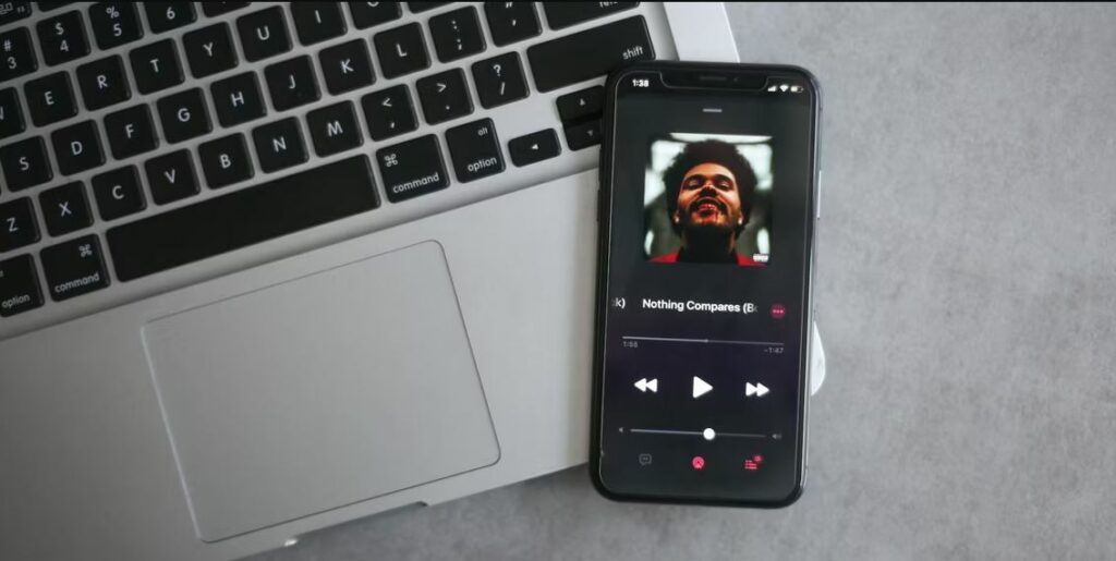 فعال یا غیرفعال کردن Explicit Content در Apple Music