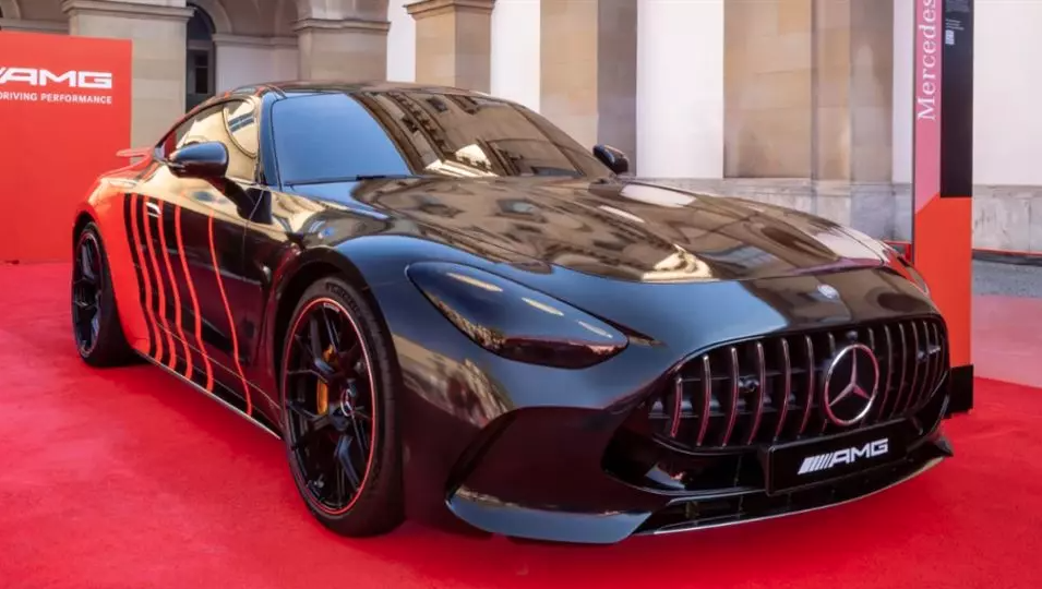 مشخصات مرسدس AMG GT ای پرفورمنس