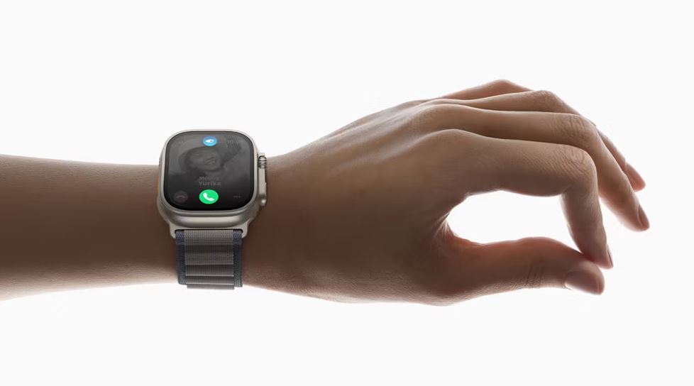 استفاده از Double Tap در Apple Watch Ultra 2
