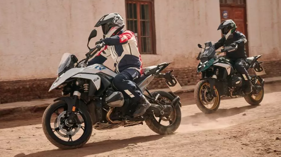 موتور سیکلت ب ام و R1300GS مدل 2024