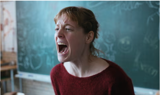 نقد و بررسی فیلم The Teachers Lounge