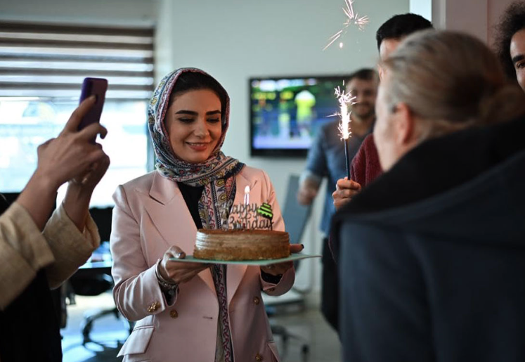 نقد و بررسی فیلم چرا گریه نمی‌کنی