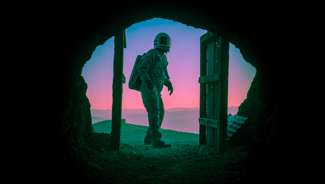 نقد و بررسی فیلم Beneath the Green