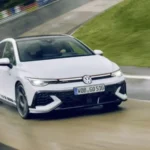 مشخصات خودرو گلف GTI کلاب اسپرت