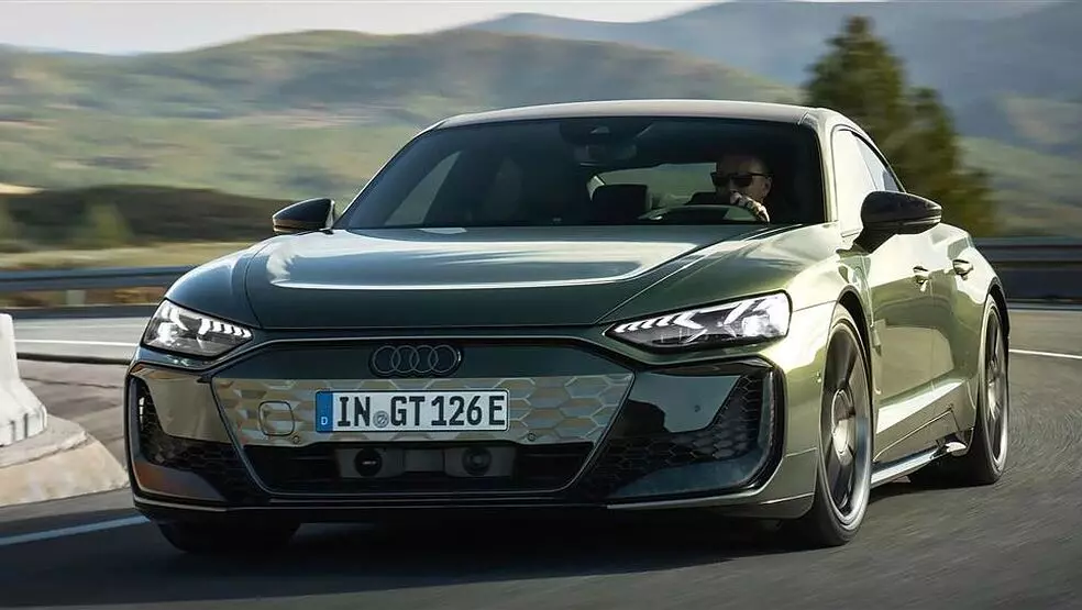 خودرو آئودی E-Tron GT مدل 2025