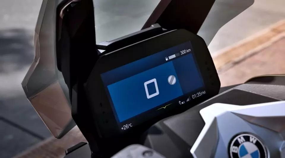 اسکوتر ب ام و C 400 GT و C 400 X