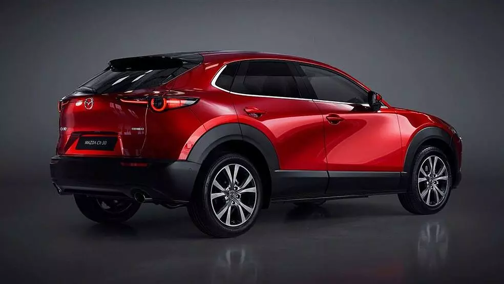 مشخصات خودرو مزدا CX-30