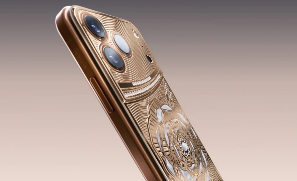 Secret Love کاویار برای آیفون ۱۷ پرو