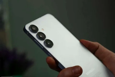 قیمت گوشی موبایل ۱۶ آذر ۱۴۰۴